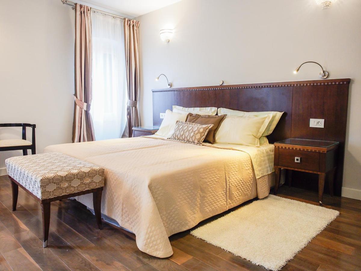 Devecchi Rooms Hvar Town Exterior photo